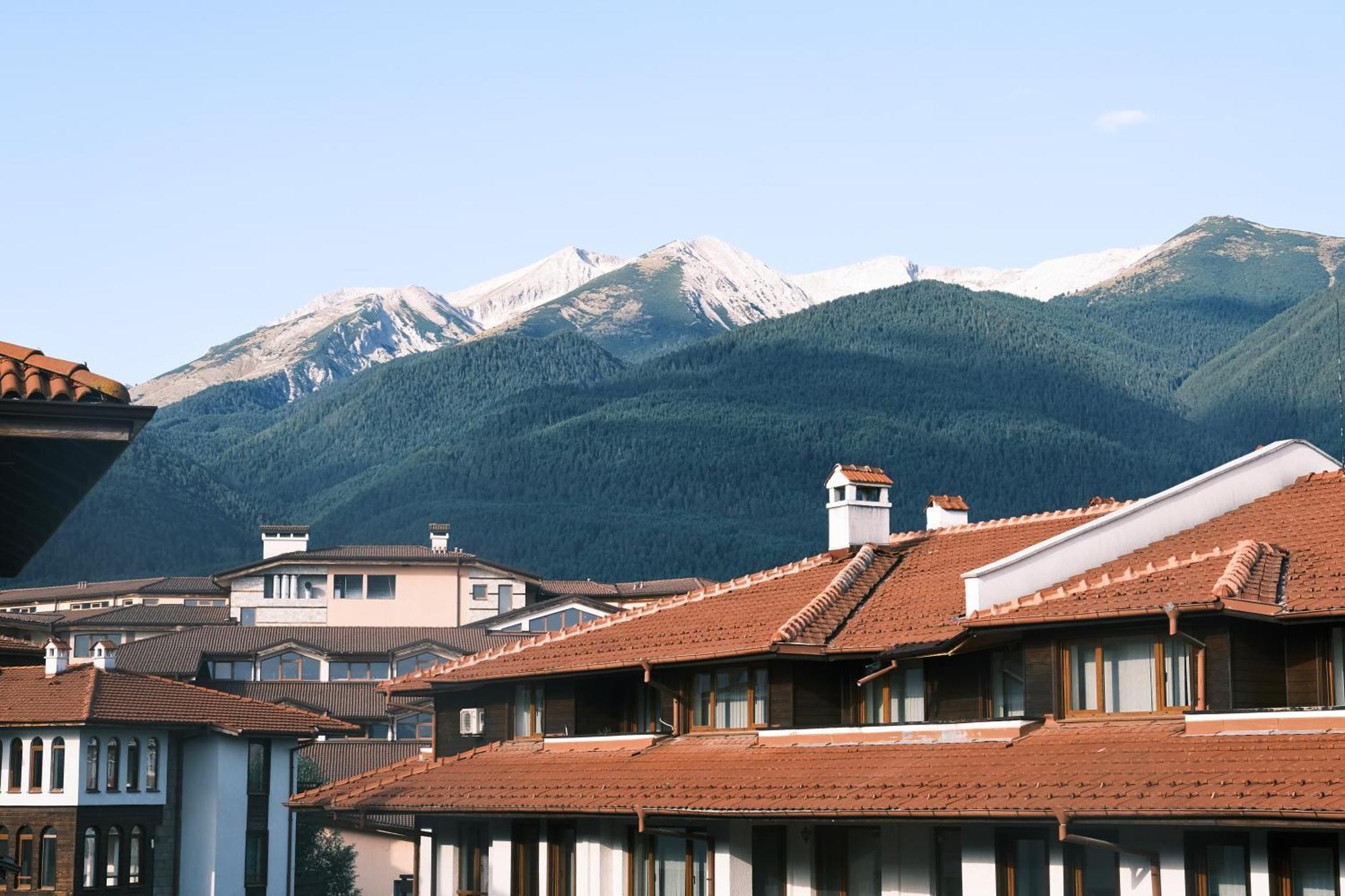 شقة **Mountain** Views Just Next To The Gondola Lift بانسكو المظهر الخارجي الصورة